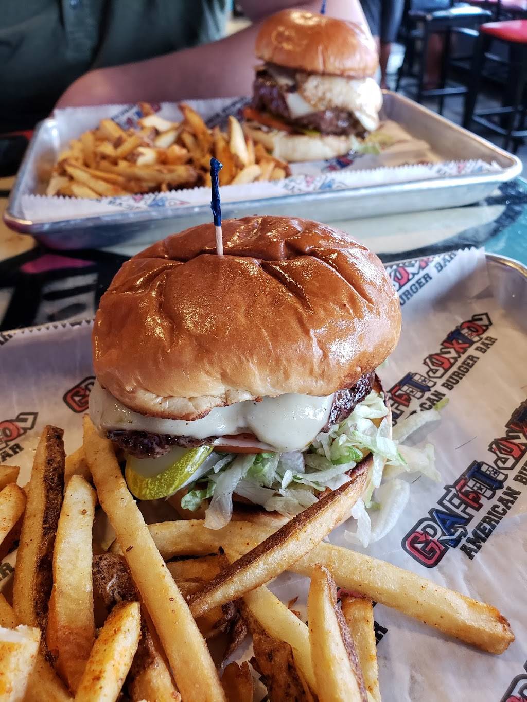 Graffiti Junktion Jacksonville Beach | restaurant | 265 5th Ave N, Jacksonville Beach, FL 32250, USA | 9043729985 OR +1 904-372-9985