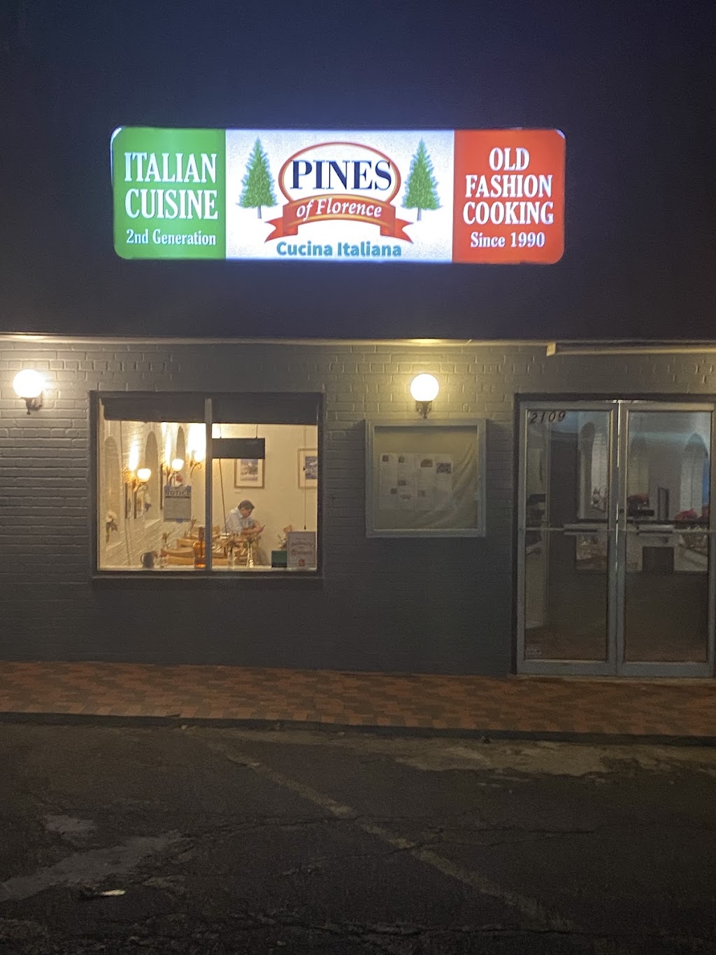 Pines of Florence | restaurant | 2109 N Pollard St, Arlington, VA 22207, USA | 7035660456 OR +1 703-566-0456