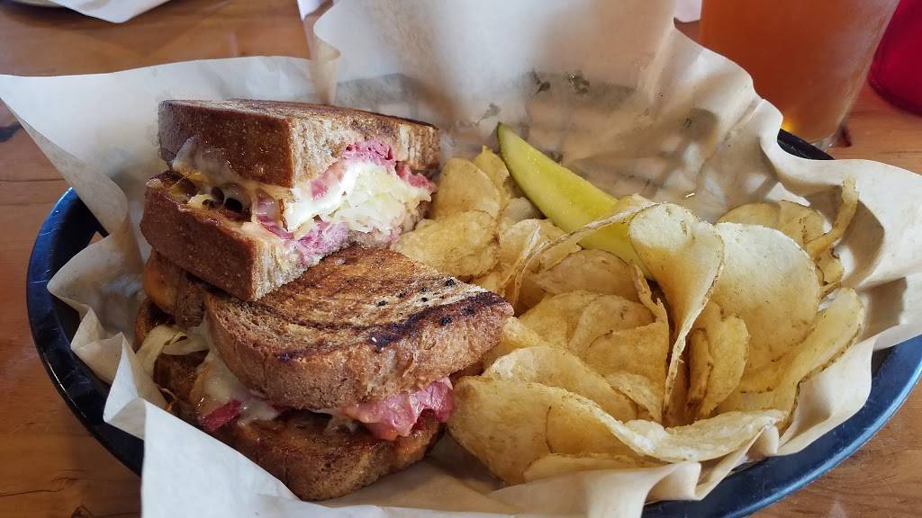 Shorts Brewing Company Bellaire Pub | restaurant | 121 N Bridge St, Bellaire, MI 49615, USA | 2314982300 OR +1 231-498-2300