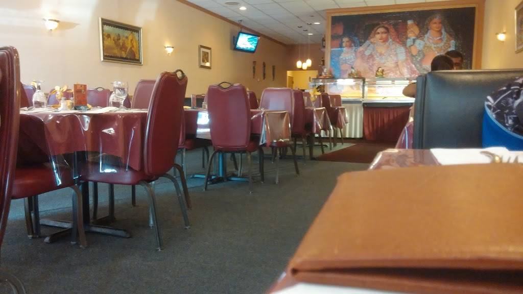 Clay Oven Indian Restaurant | restaurant | 7415 US-31 South, Indianapolis, IN 46227, USA | 3178882600 OR +1 317-888-2600