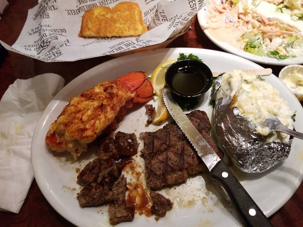 Sizzler | restaurant | 19013 Golden Valley Rd, Santa Clarita, CA 91387, USA | 6612507300 OR +1 661-250-7300