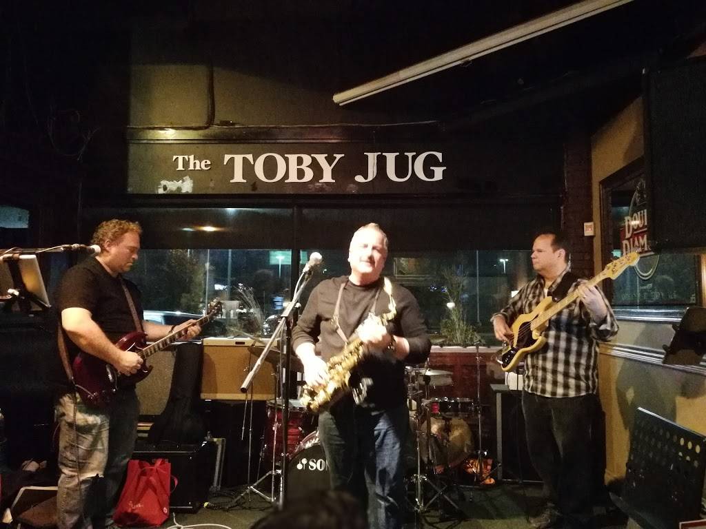 Toby Jug | restaurant | 15 Allan Dr, Bolton, ON L7E 2B5, Canada | 9058577227 OR +1 905-857-7227