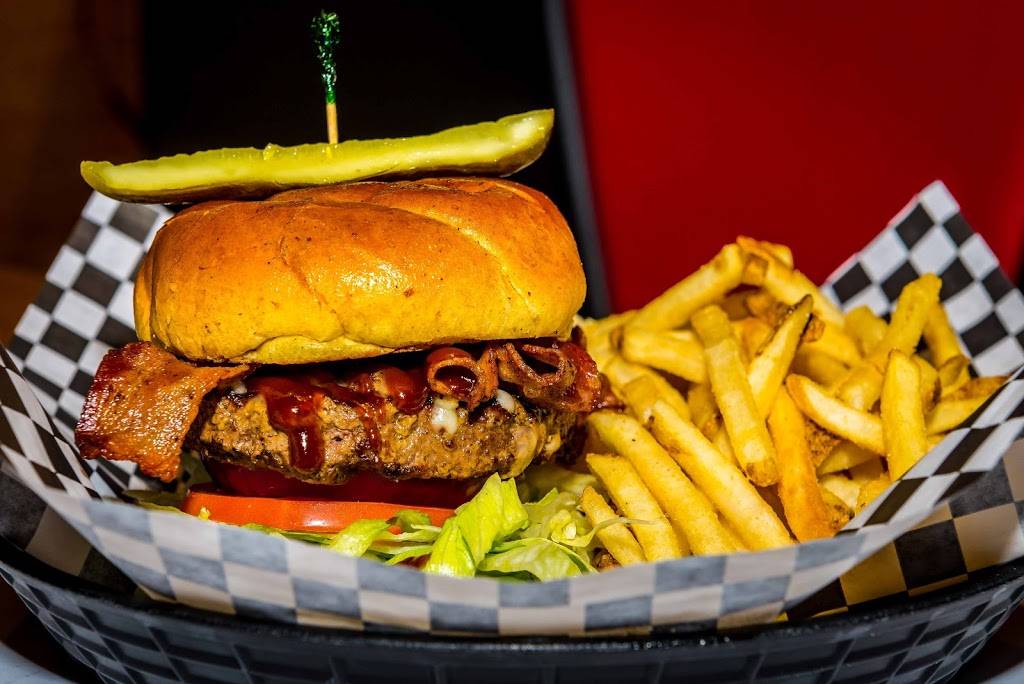 Velocity Wings Lovettsville, Virginia | restaurant | 20 Town Square, Lovettsville, VA 20180, USA | 5406685010 OR +1 540-668-5010