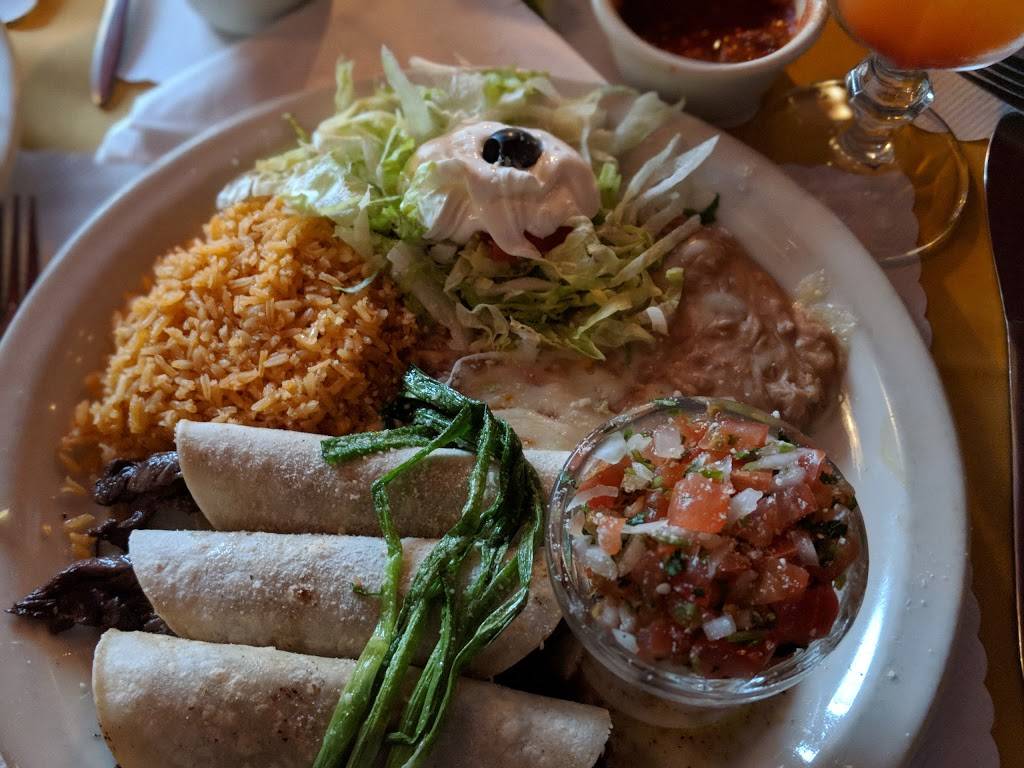 Manuels Mexican Restaurant | restaurant | 261 Center Ave, Aptos, CA 95003, USA | 8316884848 OR +1 831-688-4848