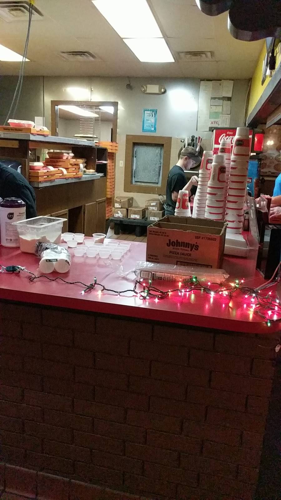 Johnnys Pizza House | meal delivery | 1120 US-80, Haughton, LA 71037, USA | 3189499412 OR +1 318-949-9412