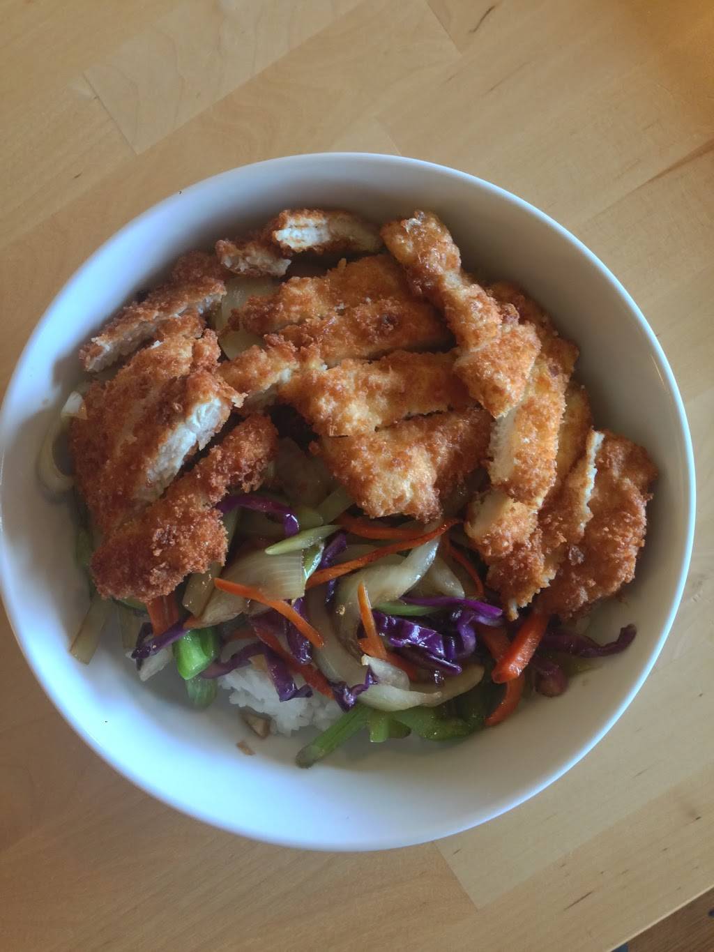 Lis Noodles | restaurant | 10915 Monroe Rd Suite F, Matthews, NC 28105, USA | 7042468978 OR +1 704-246-8978