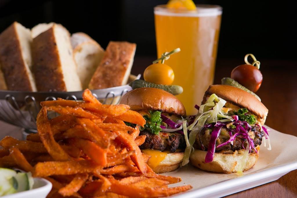 Biaggis Ristorante Italiano | restaurant | 2235 S Neil St, Champaign, IL 61820, USA | 2173564300 OR +1 217-356-4300