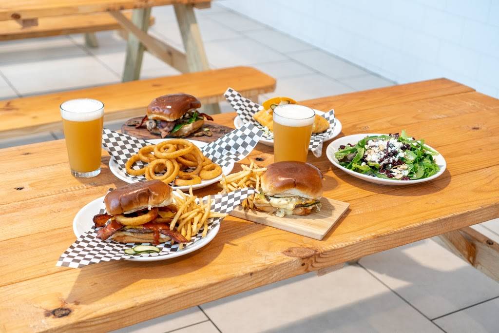 Migration Brewing - Lloyd | restaurant | 2039 Lloyd Center Third, Lloyd Center, Portland, OR 97232, USA | 5032067347 OR +1 503-206-7347