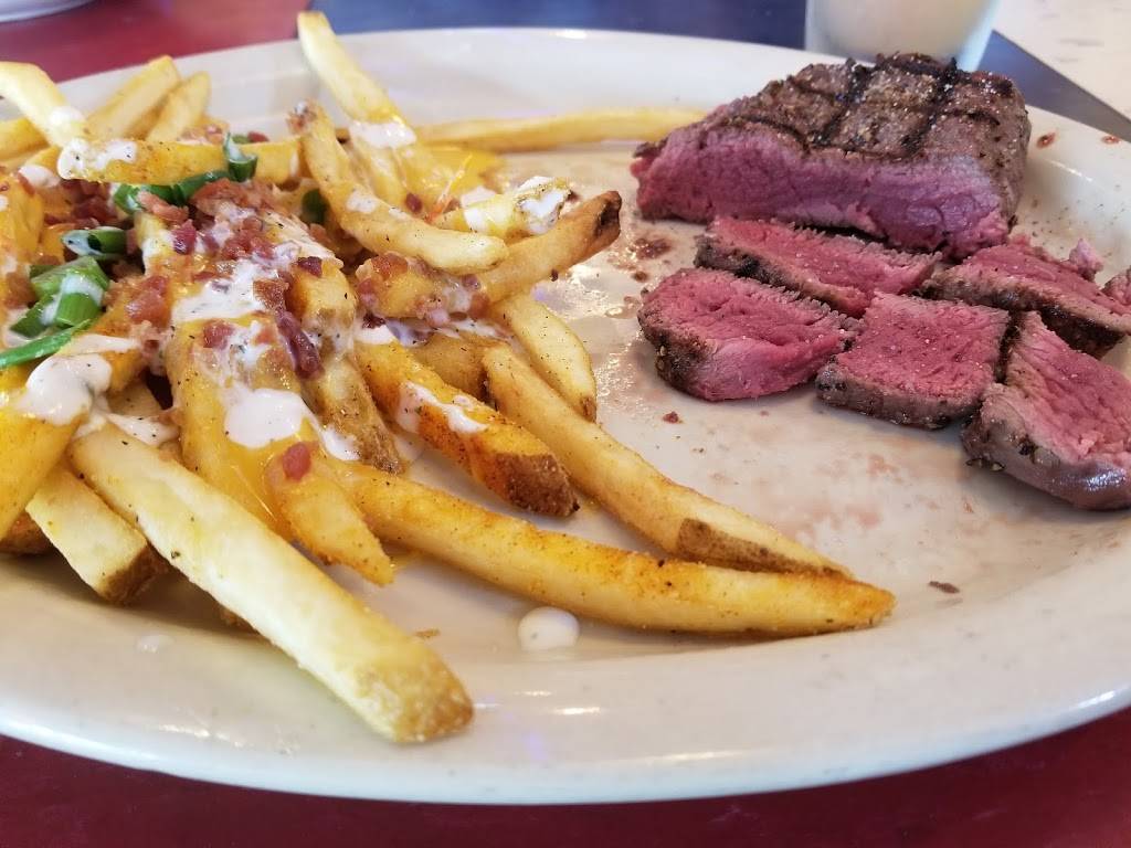 Willies Grill & Icehouse | restaurant | 8739 TX-151, San Antonio, TX 78245, USA | 2103755521 OR +1 210-375-5521