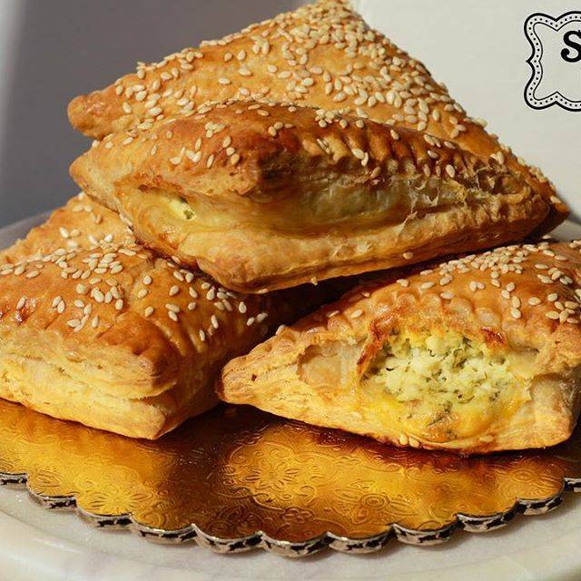 Shirin Bakery | bakery | 19505 Ventura Blvd, Tarzana, CA 91356, USA | 8184822062 OR +1 818-482-2062
