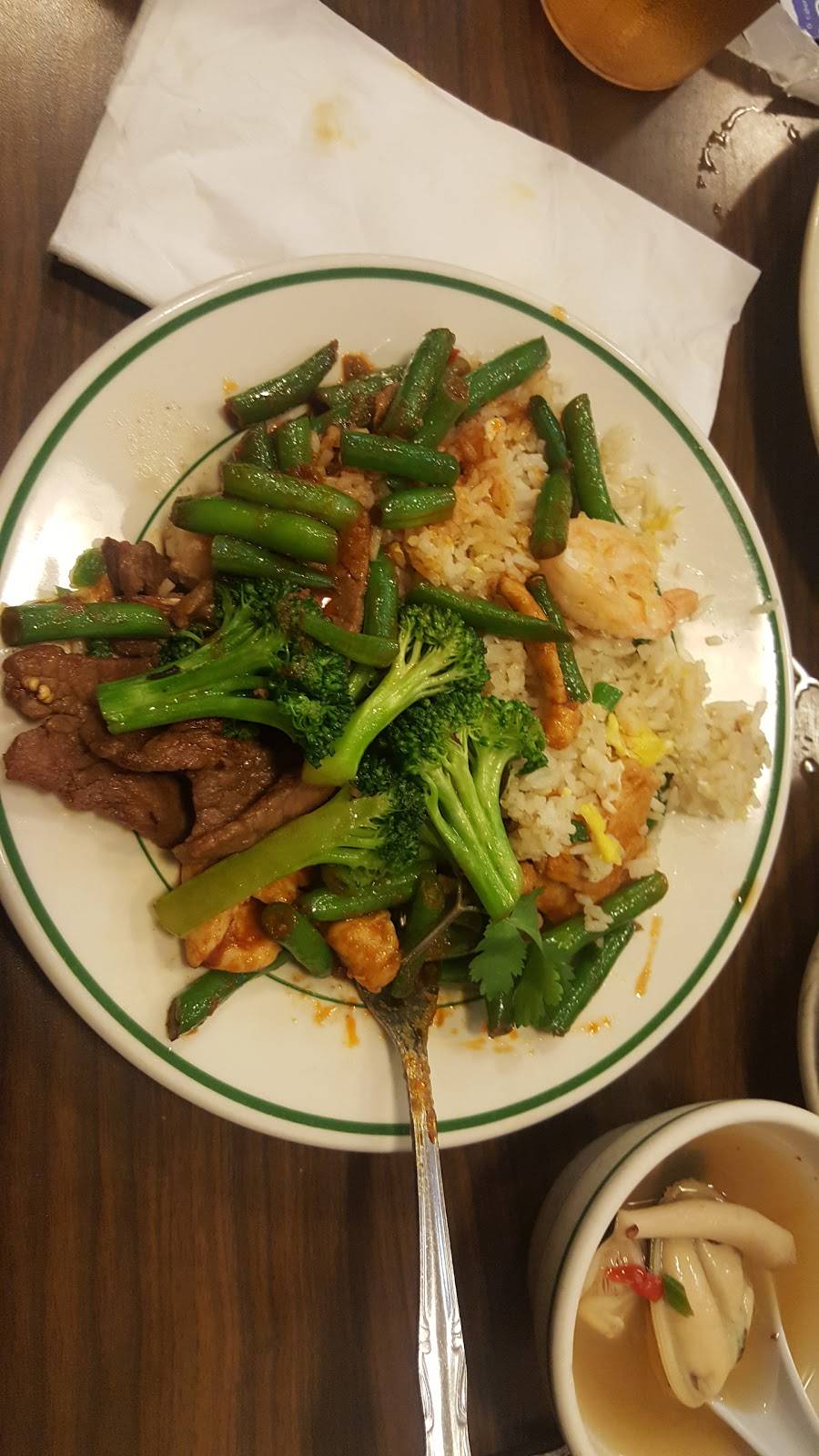 Khun Khao Thai Restaurant | restaurant | 13550 Roscoe Blvd, Panorama City, CA 91402, USA | 8187866969 OR +1 818-786-6969