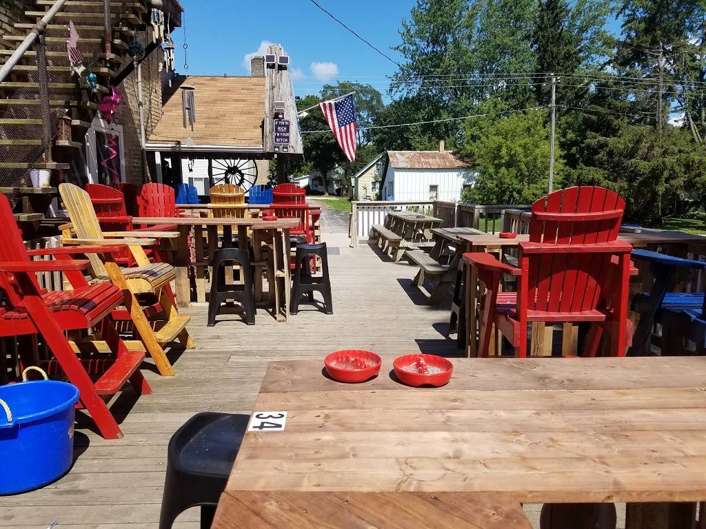 Tippy Canoe Bar & Grill LLC | restaurant | Country Road C, Casco, WI 54205, USA | 9208372727 OR +1 920-837-2727