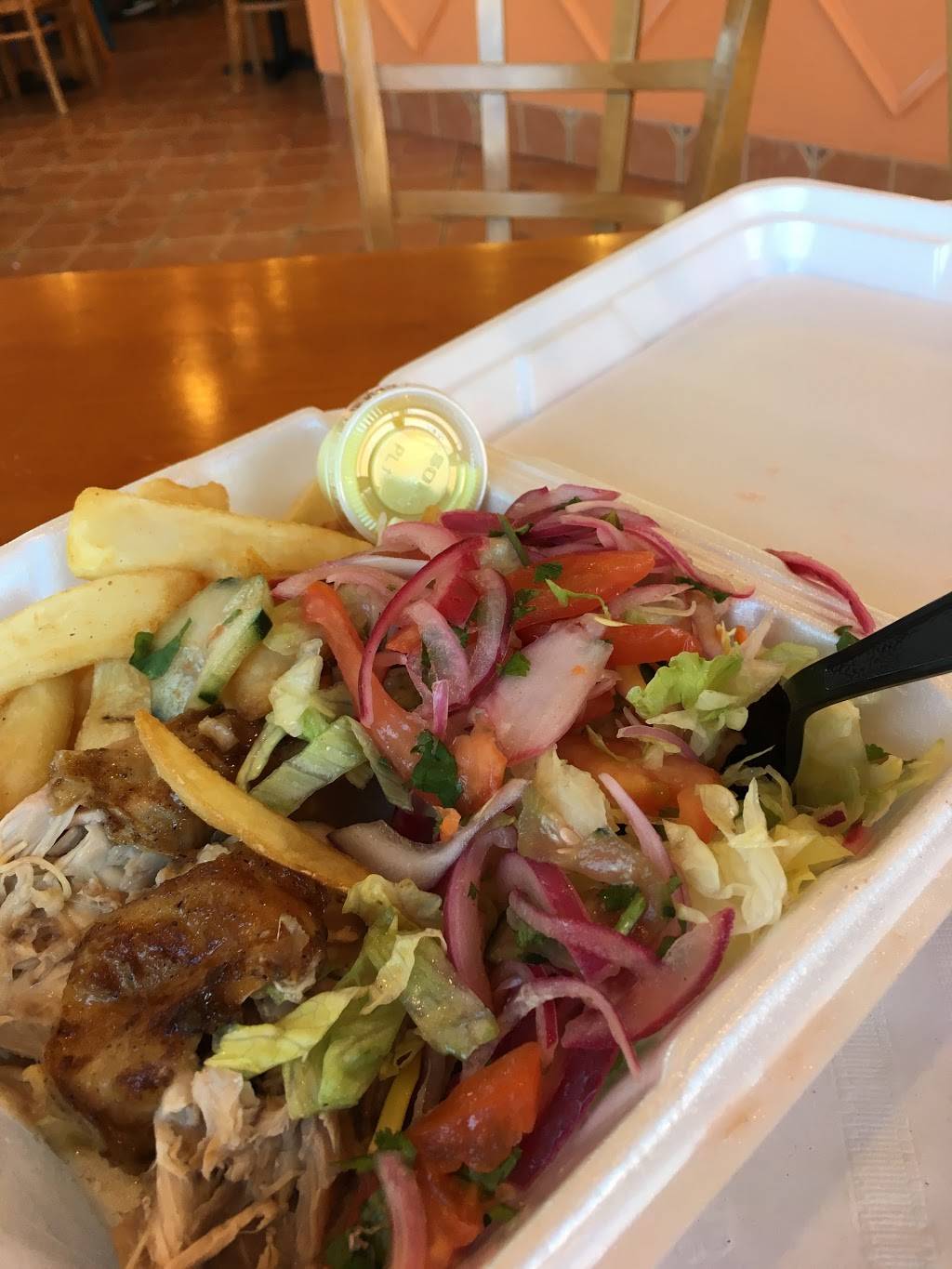 Super Pollo Charcoal Chicken | restaurant | 5011 Wilson Blvd, Arlington, VA 22203, USA | 7033517666 OR +1 703-351-7666