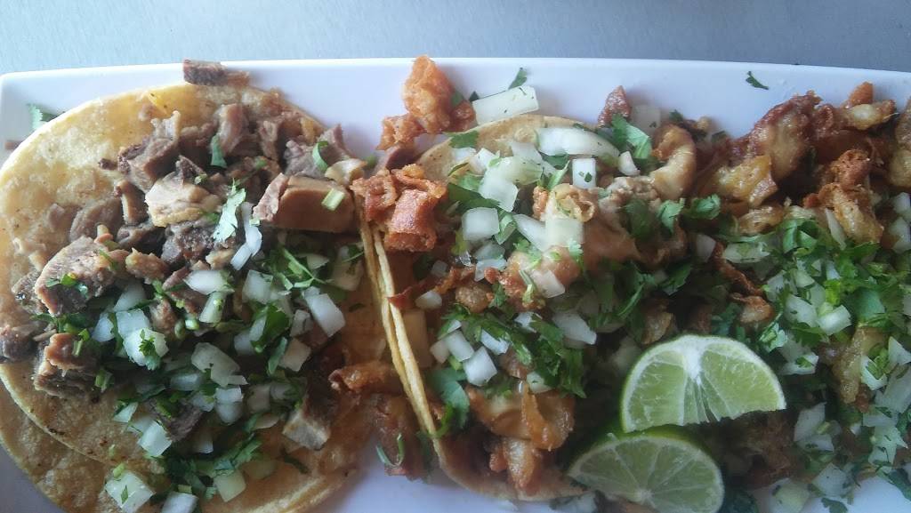 Burritos Mi Tierra | restaurant | 643 Brook Forest Ave, Shorewood, IL 60404, USA | 7793795604 OR +1 779-379-5604