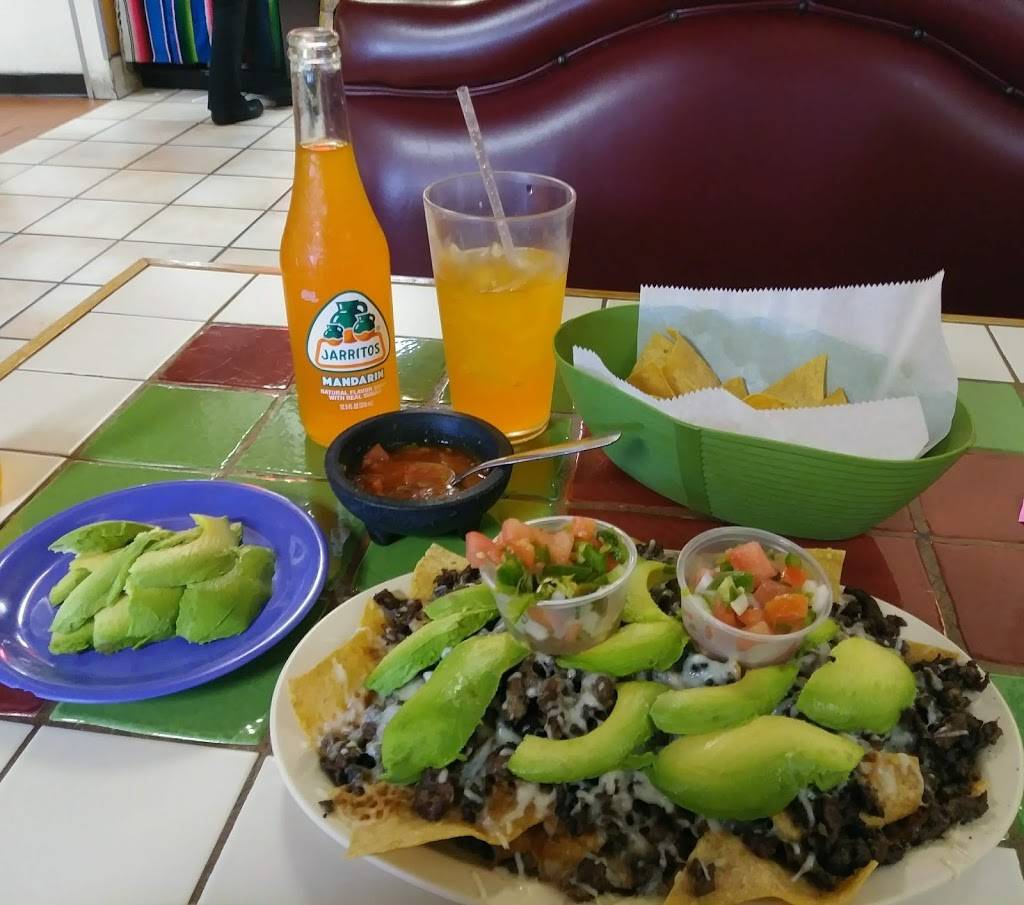 Jalisco Restaurant | restaurant | 1035 S Cesar E Chavez Dr, Milwaukee, WI 53204, USA | 4146727070 OR +1 414-672-7070