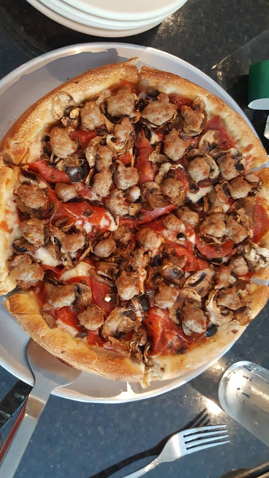 Capozios | restaurant | 13982 Red Arrow Hwy, Harbert, MI 49115, USA | 2694694001 OR +1 269-469-4001