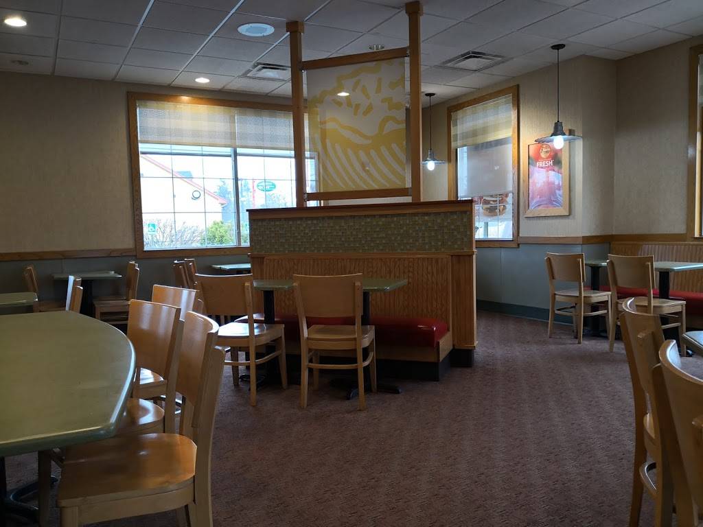 Wendys | restaurant | 52 Main St, North Reading, MA 01864, USA | 9786643018 OR +1 978-664-3018
