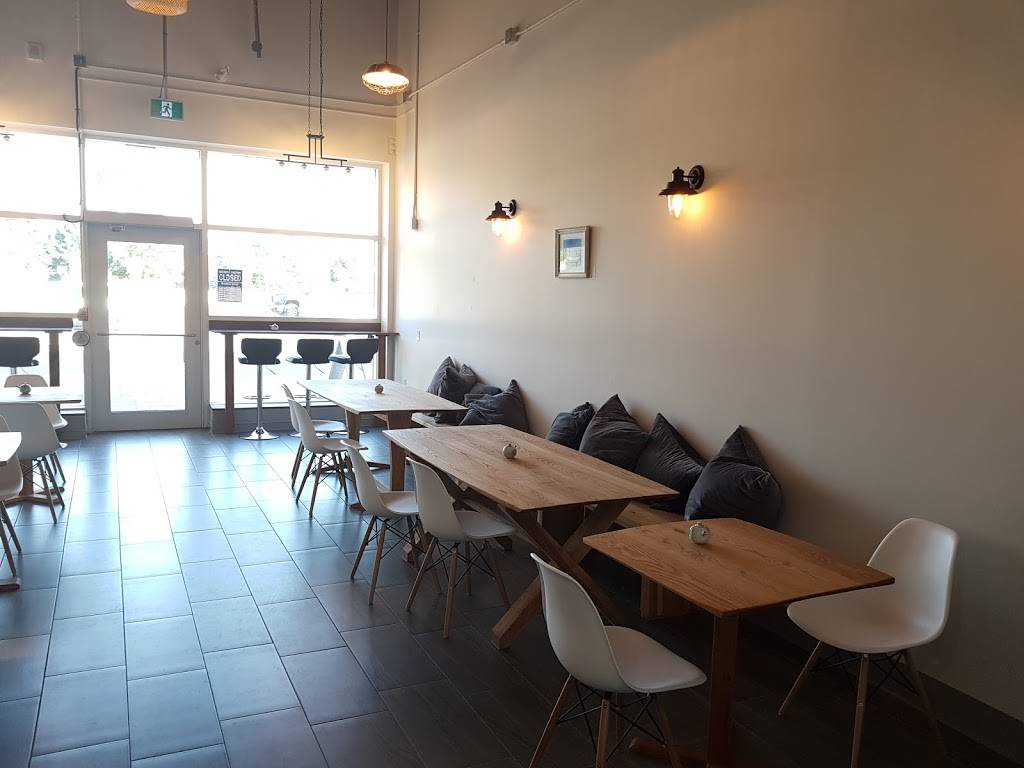 Maki Sushi & Noodle | restaurant | 1218 15 Unit2, Kingston, ON K7L 0C4, Canada | 6135455656 OR +1 613-545-5656