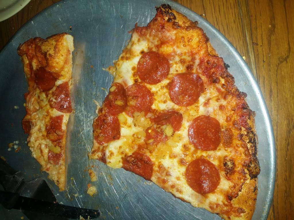 The Corner Slice | restaurant | 600 N Elm St, Greensboro, NC 27401, USA | 3363333077 OR +1 336-333-3077