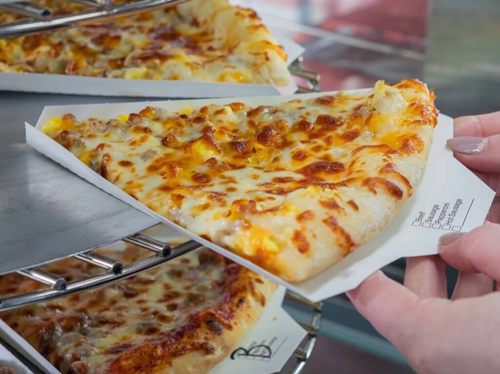 Caseys | meal takeaway | 5795 Osage Beach Pkwy, Osage Beach, MO 65065, USA | 5733483504 OR +1 573-348-3504