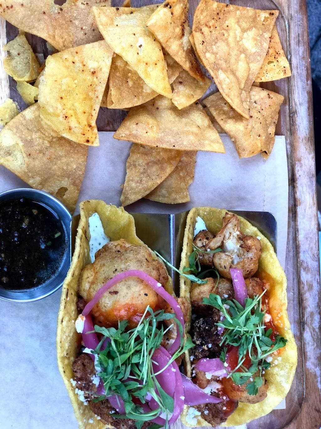 Finneys Crafthouse & Kitchen | restaurant | 982 S Westlake Blvd #2, Westlake Village, CA 91361, USA | 8052309950 OR +1 805-230-9950