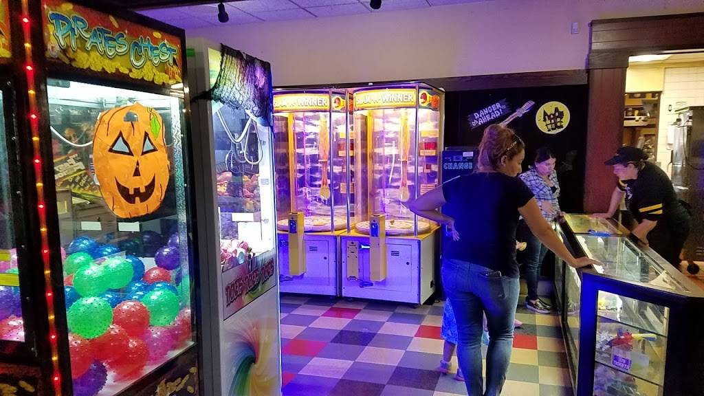 Shakeys Pizza Parlor | restaurant | 5941 Van Buren Boulevard, Riverside, CA 92503, USA | 9516897700 OR +1 951-689-7700