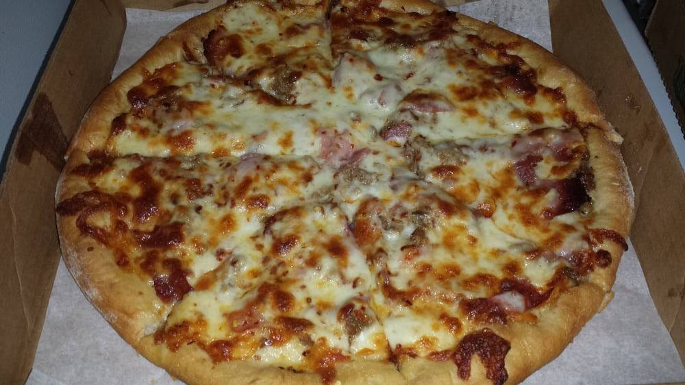 Renatos Pizza | restaurant | 401 Vienna Ave, Niles, OH 44446, USA | 3305447110 OR +1 330-544-7110