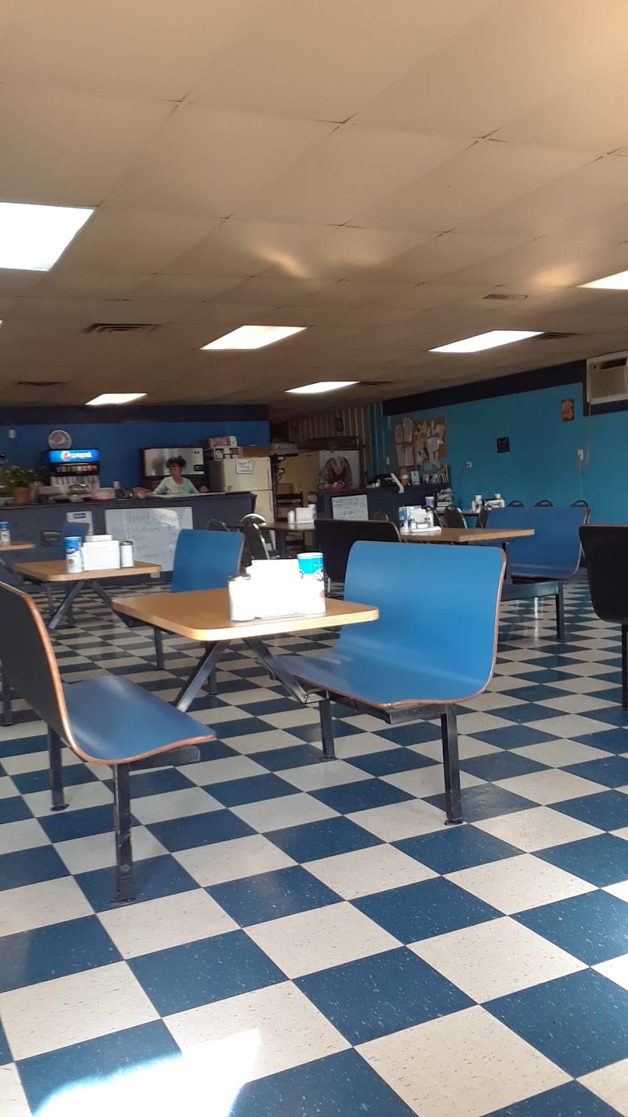 Crofton Cafe | restaurant | 107 S Madisonville St, Crofton, KY 42217, USA | 2706605001 OR +1 270-660-5001