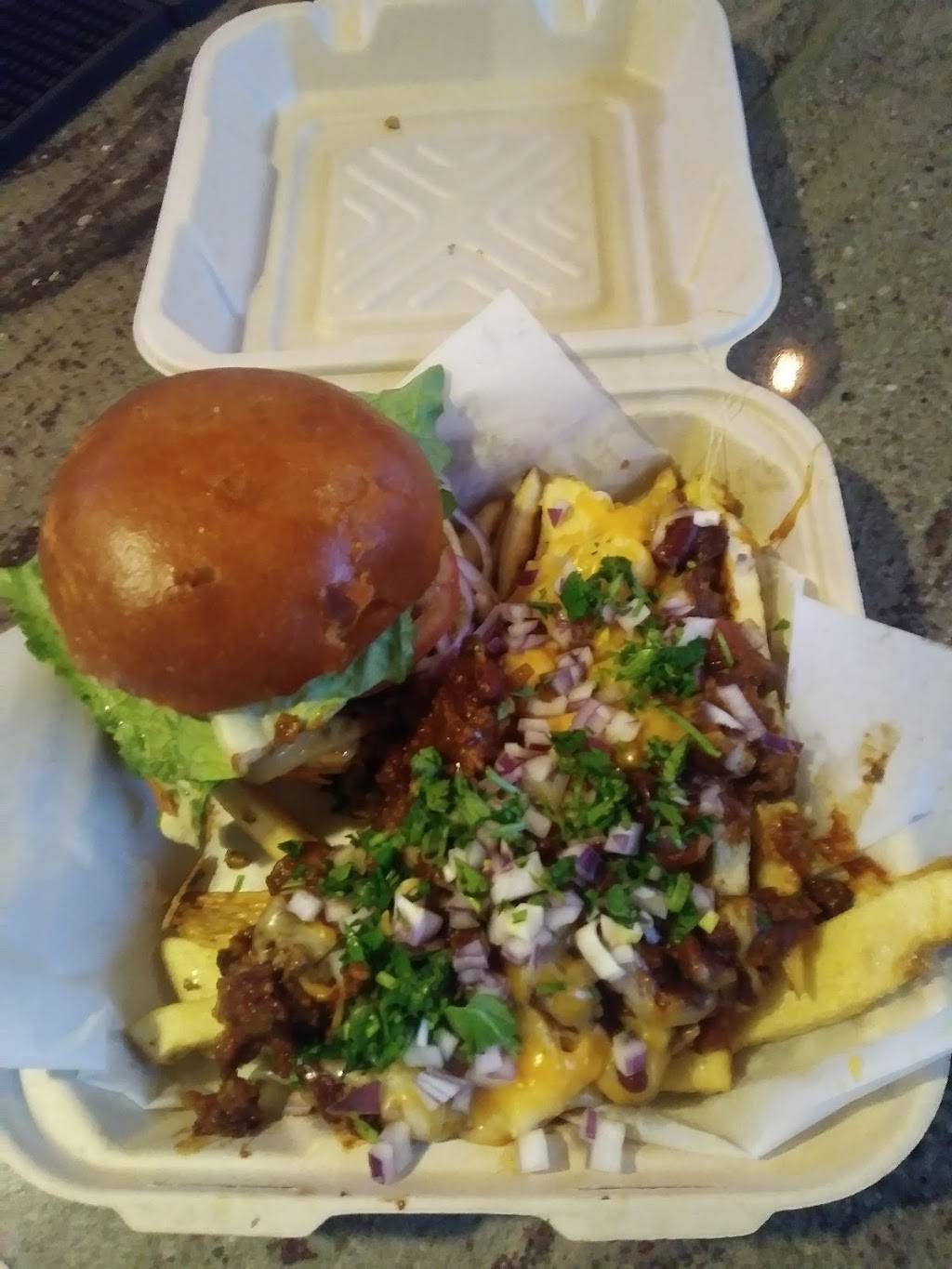 Surf City Billiards Bar & Cafe | restaurant | 931 Pacific Ave, Santa Cruz, CA 95060, USA | 8314237665 OR +1 831-423-7665