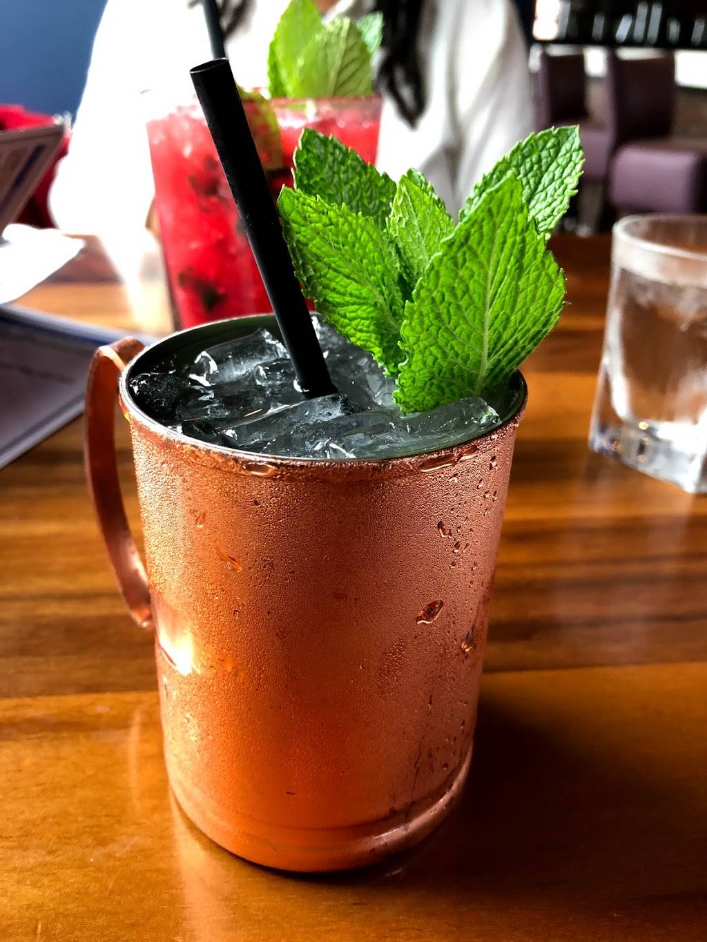 The Port House Social Bar & Kitchen | night club | 139 Lakeshore Rd E, Mississauga, ON L5G 1E5, Canada | 9052710016 OR +1 905-271-0016