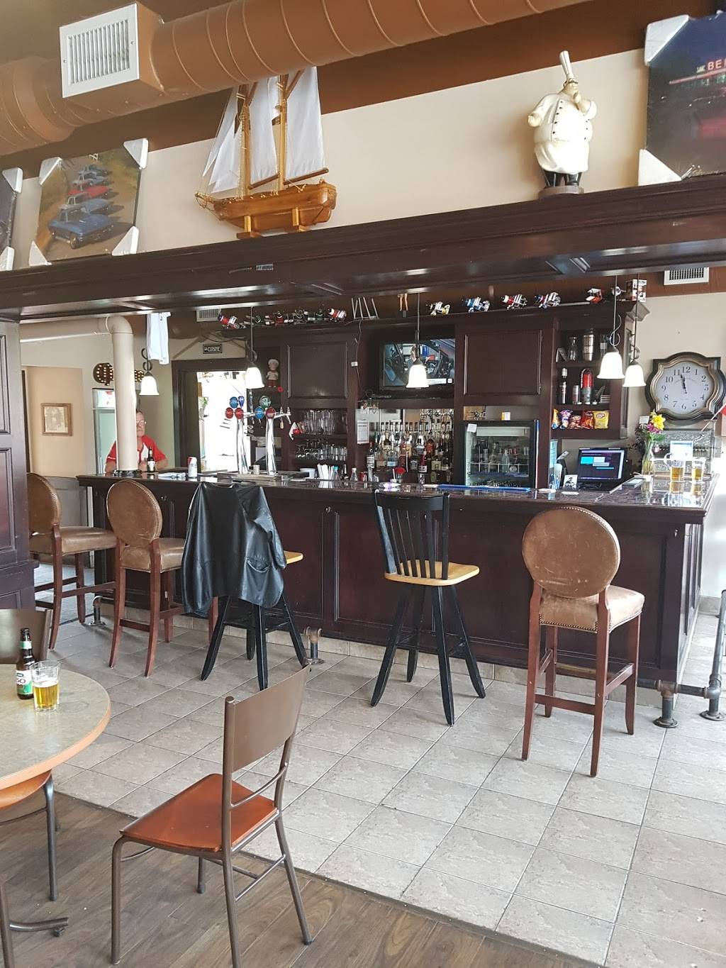 My Neighbourhood Bar & Grill | restaurant | 794 Concession St, Hamilton, ON L8V 1C9, Canada | 9053859999 OR +1 905-385-9999