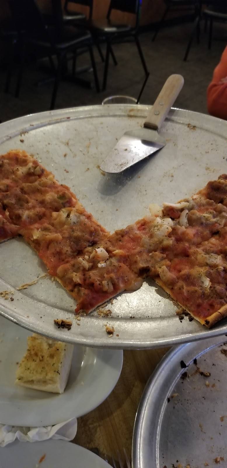 Vito & Nicks II Pizzeria | restaurant | 9644 S Roberts Rd, Hickory Hills, IL 60457, USA | 7084302800 OR +1 708-430-2800