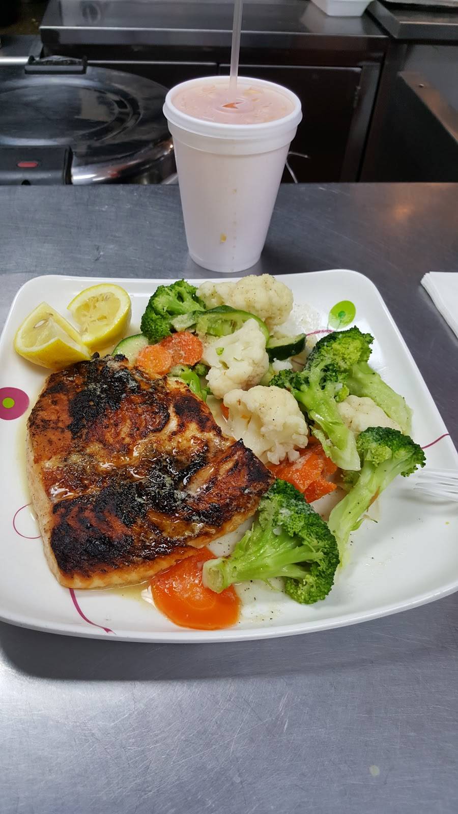 Calle 191 Pescaderia | restaurant | 1609 St Nicholas Ave, New York, NY 10040, USA | 2127408999 OR +1 212-740-8999