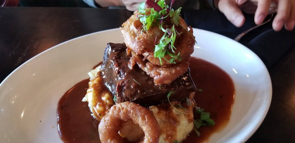 Macallans Public House | restaurant | 330 W Birch St, Brea, CA 92821, USA | 7145291224 OR +1 714-529-1224