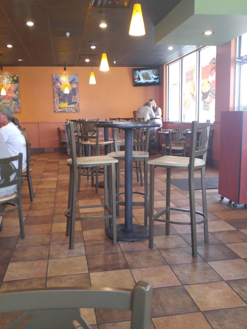 Taco Bell | restaurant | 138 US-641, Camden, TN 38320, USA | 7315842646 OR +1 731-584-2646