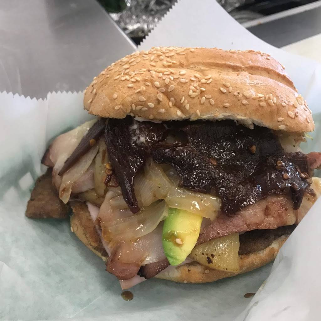 Los Portales Mexican Food | restaurant | 1690 Orchard Rd, Montgomery, IL 60538, USA | 6308979446 OR +1 630-897-9446