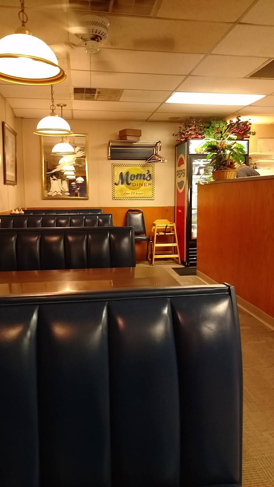 M.C.s Country Cafe | cafe | 756 US-30, Carroll, IA 51401, USA | 7127926331 OR +1 712-792-6331