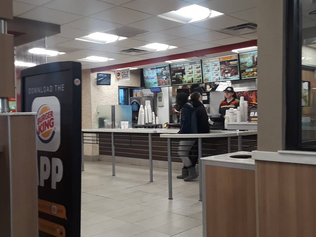 Burger King | restaurant | 1830 E State St #44, Shelbyville, IN 46176, USA | 3173980094 OR +1 317-398-0094