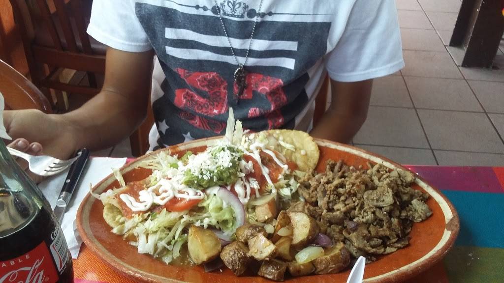 Carnitas El Uruapense | restaurant | Calle Mulege, Buenos Aires Nte., 22200 Tijuana, B.C., Mexico | 016647269132 OR +52 664 726 9132