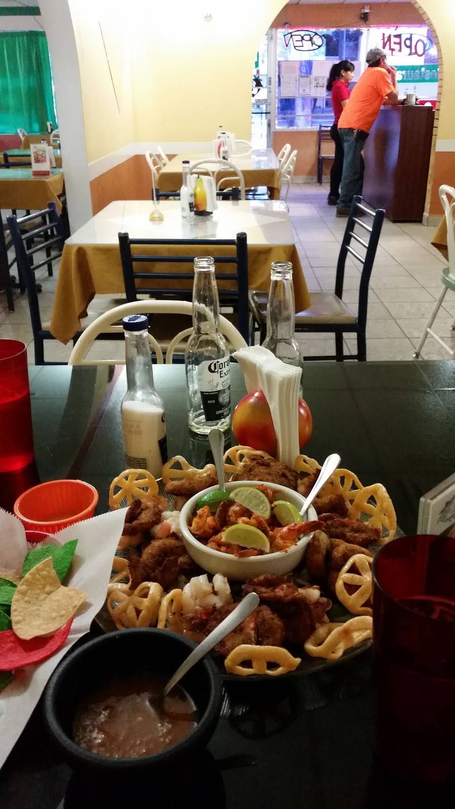 La Cascada Restaurante | restaurant | 5004 N Armenia Ave # 2, Tampa, FL 33603, USA | 8138794471 OR +1 813-879-4471