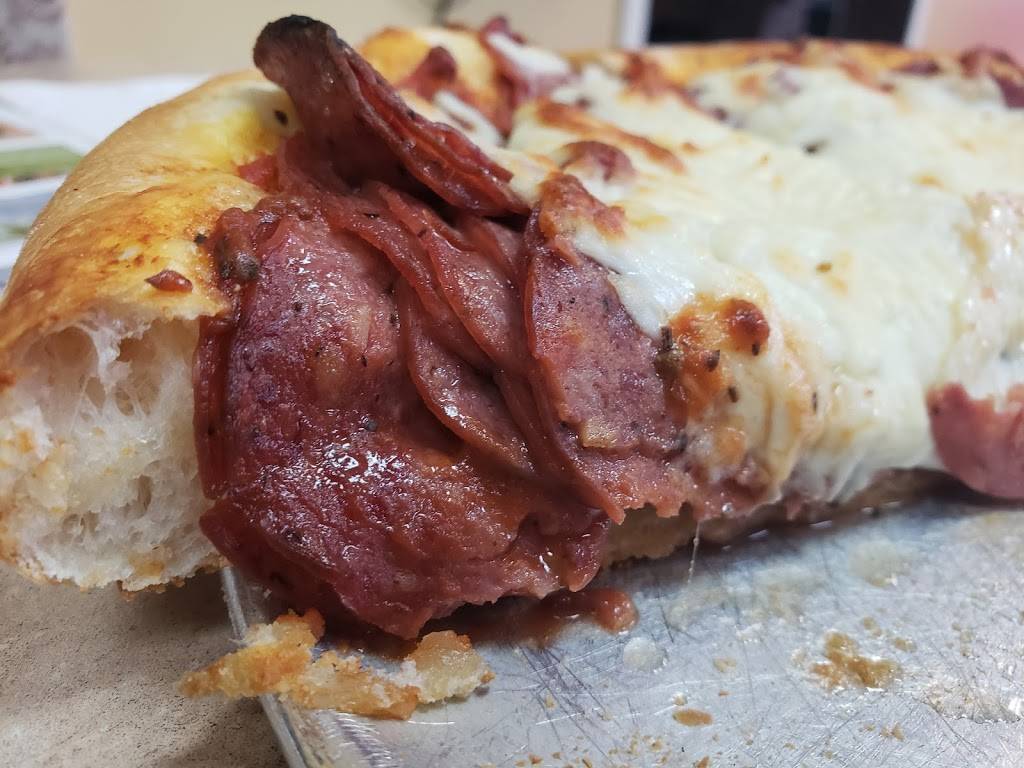 Resto Du Quartier | meal delivery | 765 Boulevard Saint-Joseph O, Drummondville, QC J2E 1K4, Canada | 8194727200 OR +1 819-472-7200