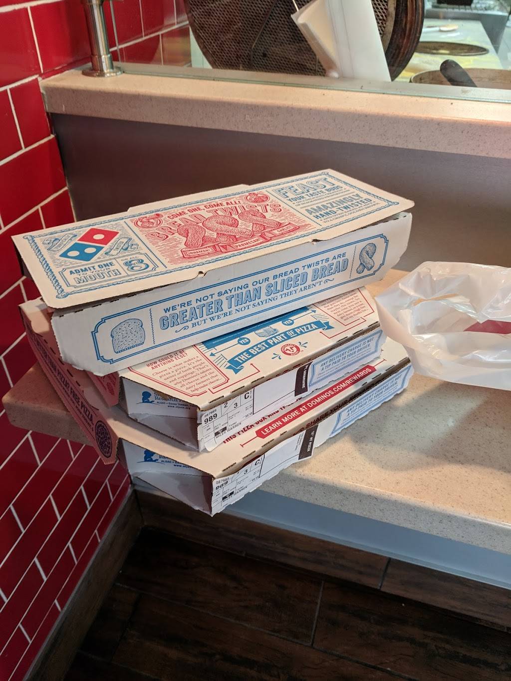 Dominos Pizza | meal delivery | 8980 N Rodgers Dr SE Ste G, Caledonia, MI 49316, USA | 6168919700 OR +1 616-891-9700