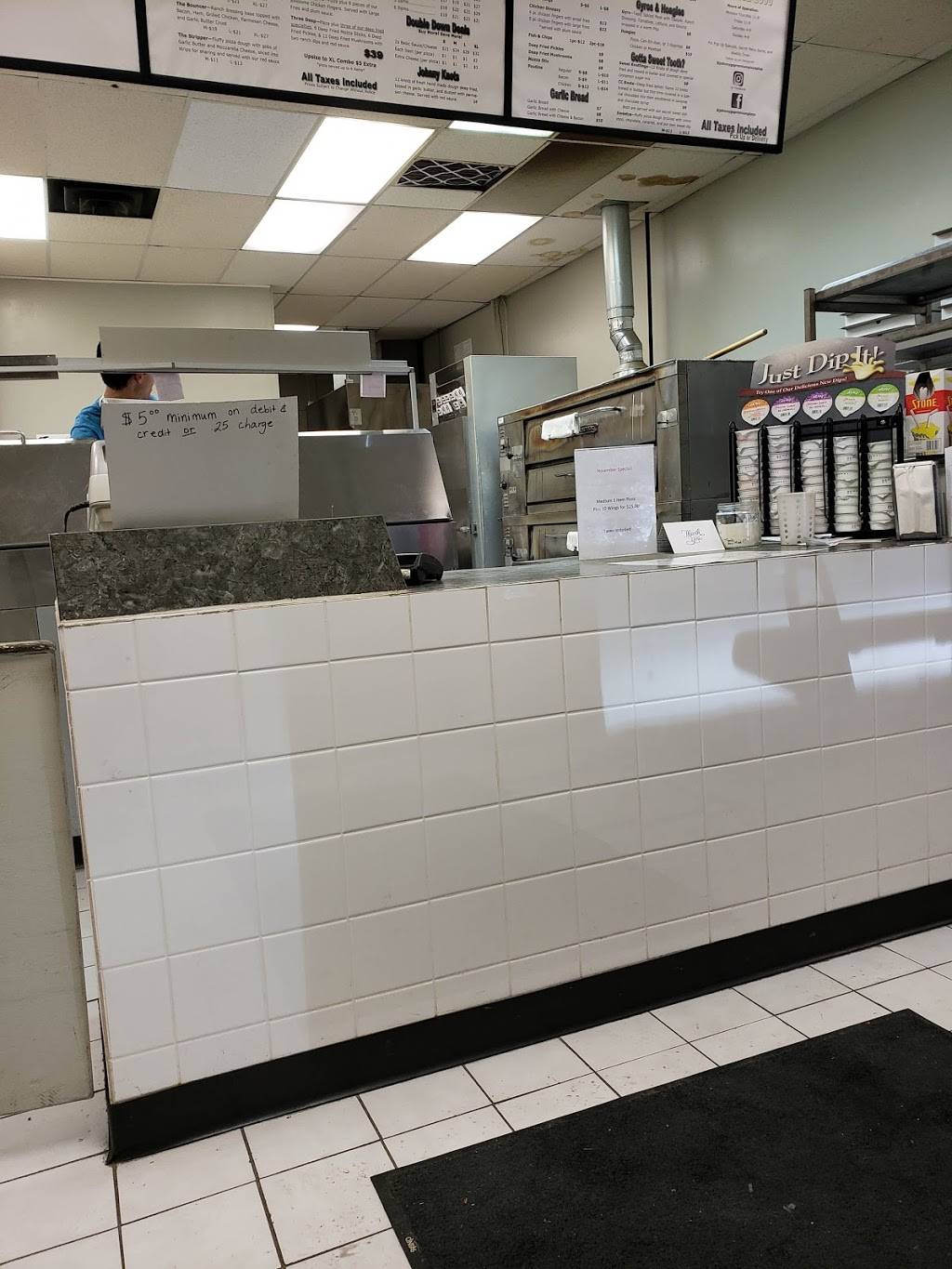 Johnny Gs Premium Pizza Plus | restaurant | 4108 Petrolia Line Unit #1, Petrolia, ON N0N 1R0, Canada | 5198822000 OR +1 519-882-2000