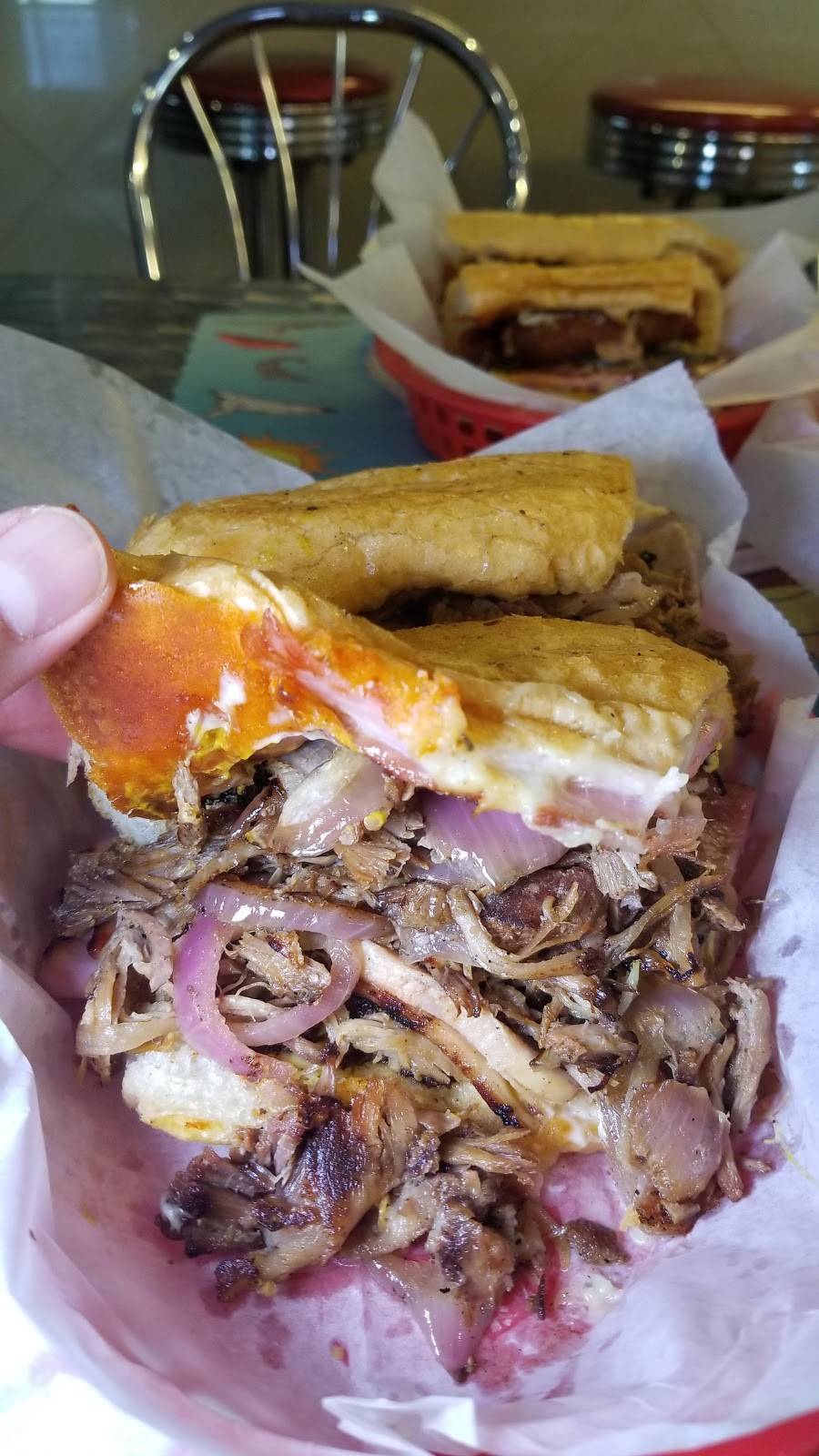 Enriquetas Sandwich Shop | restaurant | 186 NE 29th St, Miami, FL 33137, USA | 3055734681 OR +1 305-573-4681