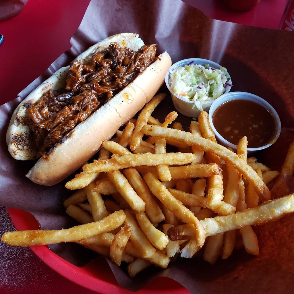 Big Bone BBQ | restaurant | 207 Eagle St, Newmarket, ON L3Y 1J6, Canada | 9058539888 OR +1 905-853-9888