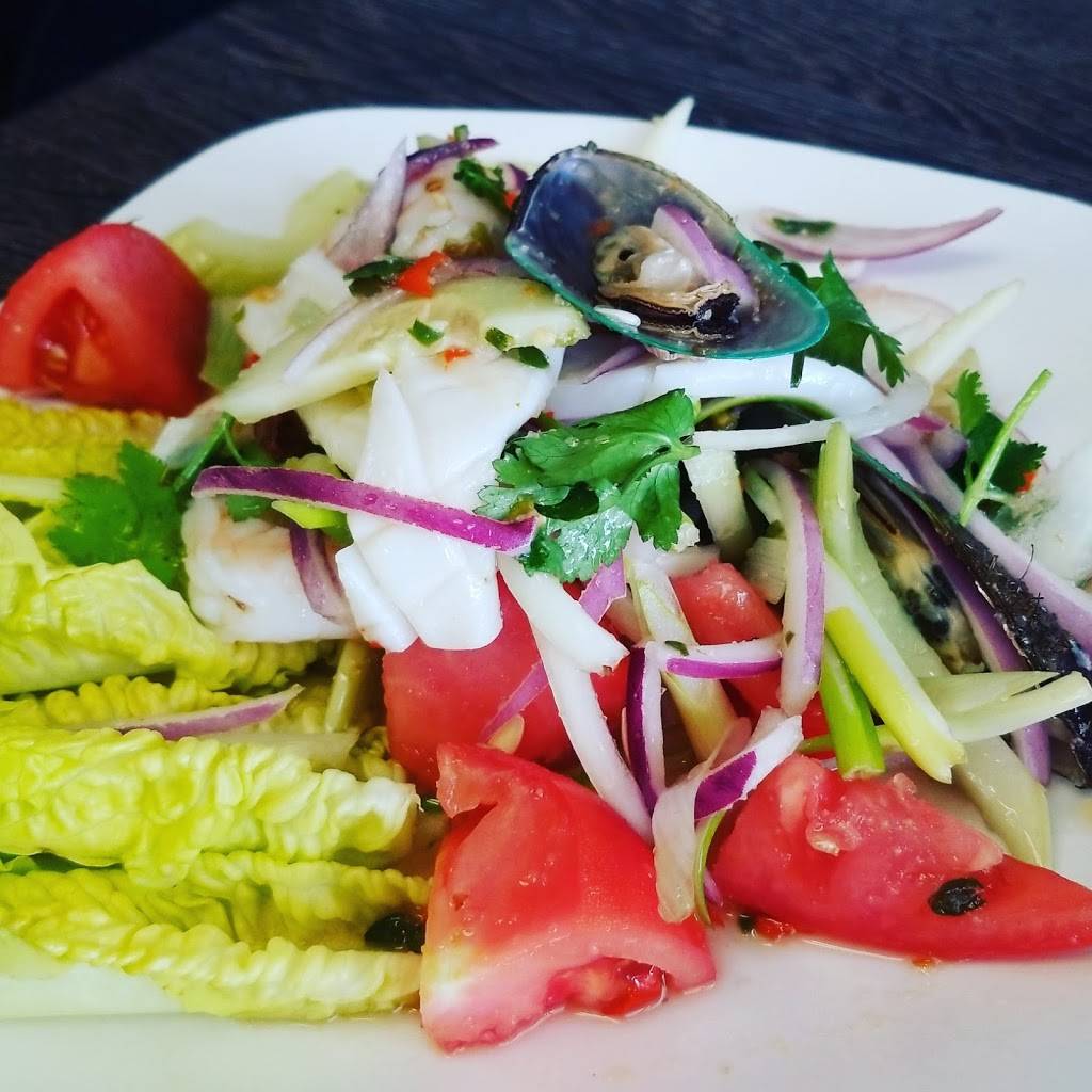 Up to Me Thai Kitchen | restaurant | 547 Boston Post Rd E UNit 6, Marlborough, MA 01752, USA | 5082510518 OR +1 508-251-0518