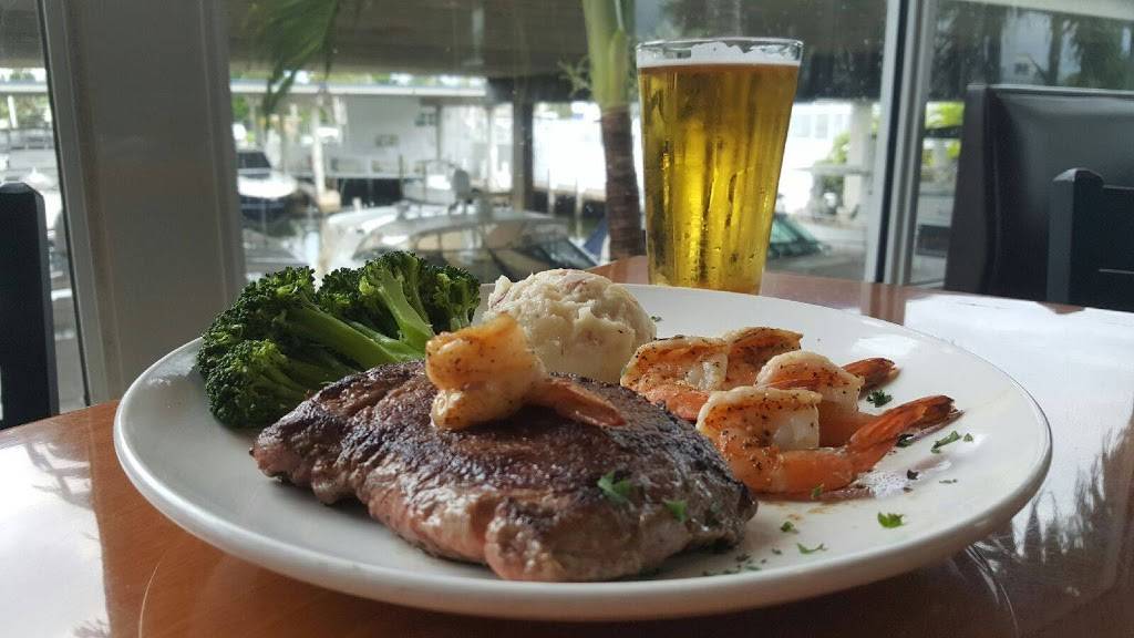 Historic Dockers | restaurant | 318 N Federal Hwy, Dania Beach, FL 33004, USA | 9549255962 OR +1 954-925-5962