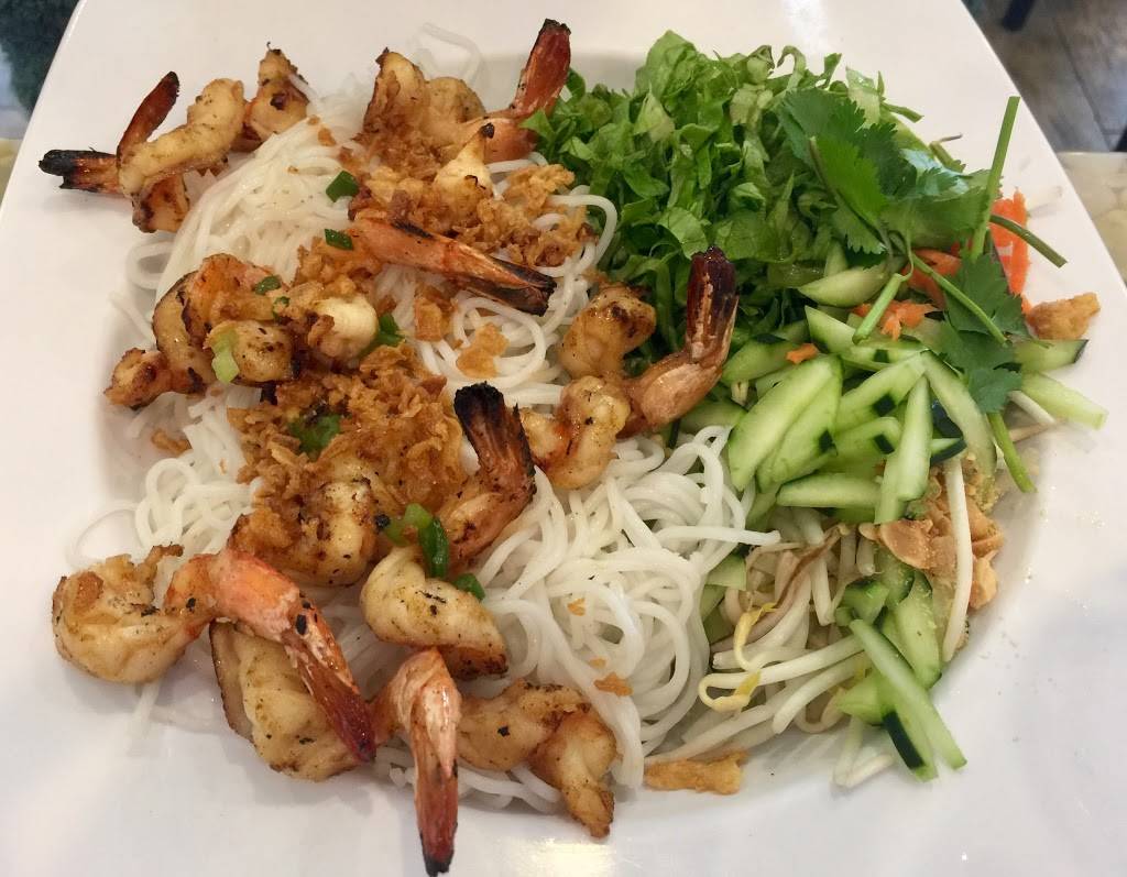 Pho Binh 59 South | restaurant | 8336 Southwest Fwy, Houston, TX 77074, USA | 7137771770 OR +1 713-777-1770