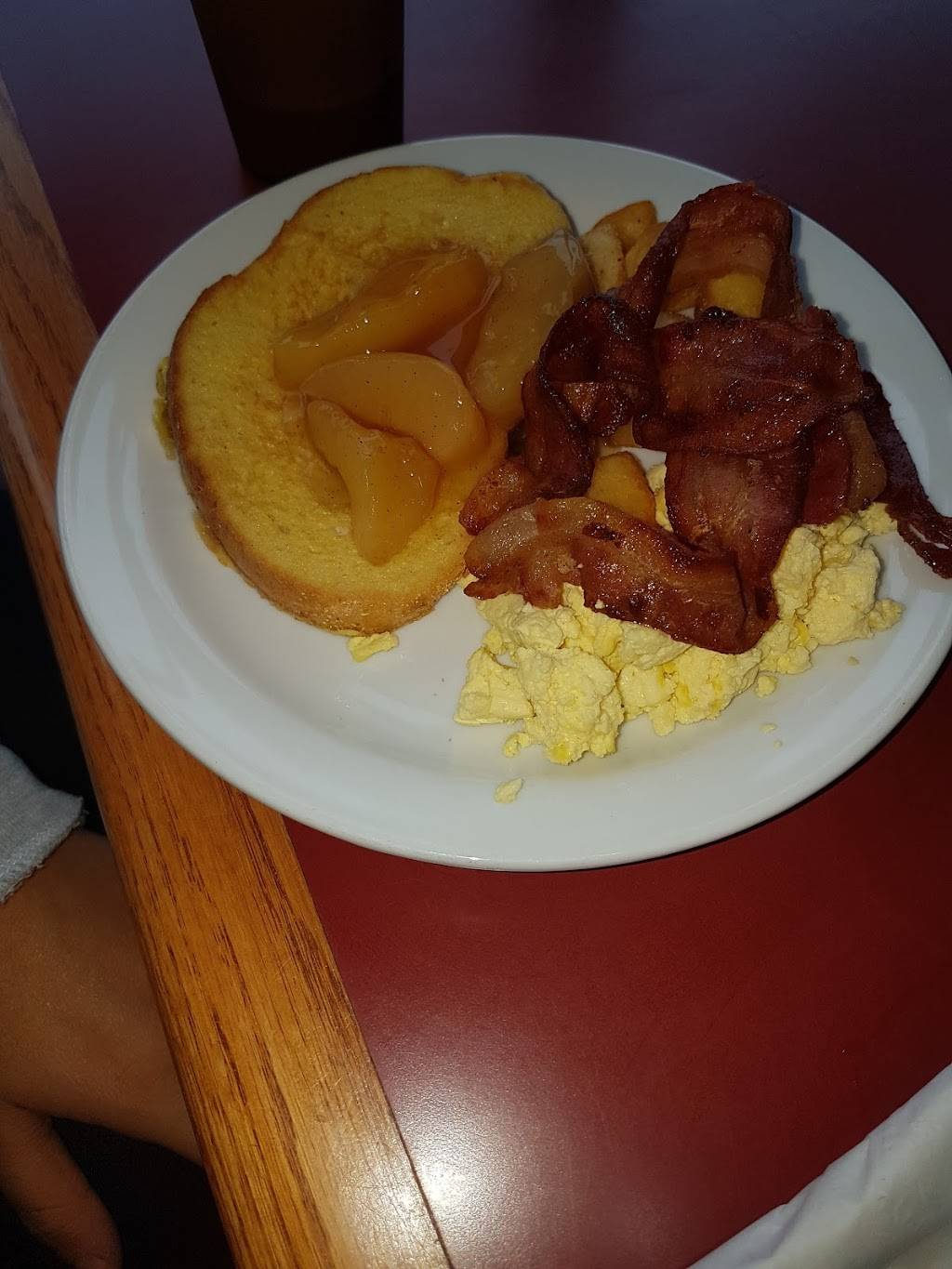 Golden Griddle Family Restaurant | restaurant | 1119 Fennell Ave E, Hamilton, ON L8T 1S2, Canada | 9053888111 OR +1 905-388-8111