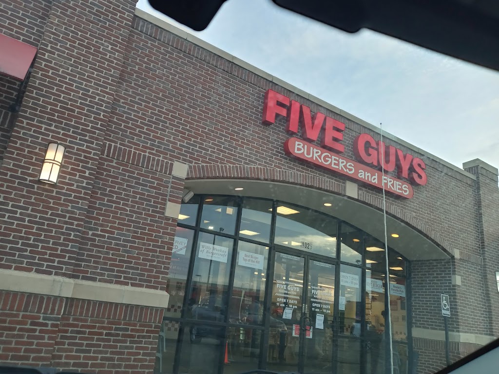 Five Guys | meal takeaway | 1025 E Douglas Ave, Wichita, KS 67202, USA | 3162952866 OR +1 316-295-2866